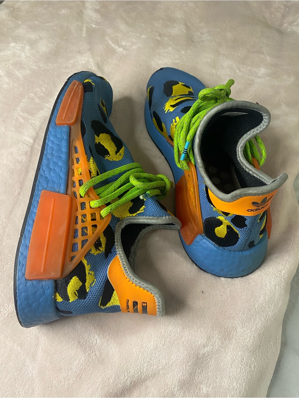 Adidas x Pharrell Williams HU NMD Altered Blue Animal Print Men Shoes size 8.5 - Picture 4 of 7